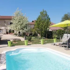 Les Trois Maisons Ferienhaus