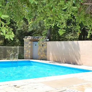 Gites Du Domaine De Serre Long Ferienhaus